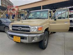 Toyota Land Cruiser 70 Pickup